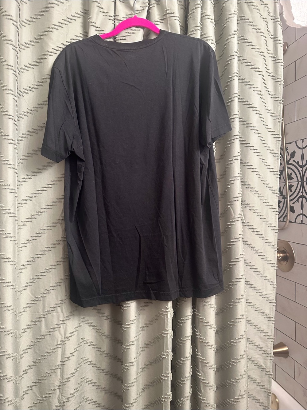 Lacoste tee t-shirt top size 7 which is size XXL men
Black, v neck - Picture 5 of 5
